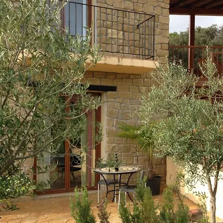 Landhuis Alen D'aragon *